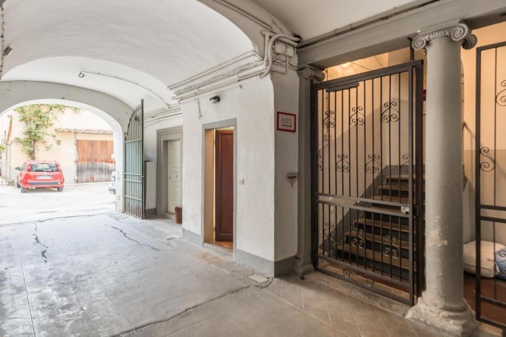 La Casa Di Ugo-A Due Passi Dal Duomo Leilighet Firenze Eksteriør bilde